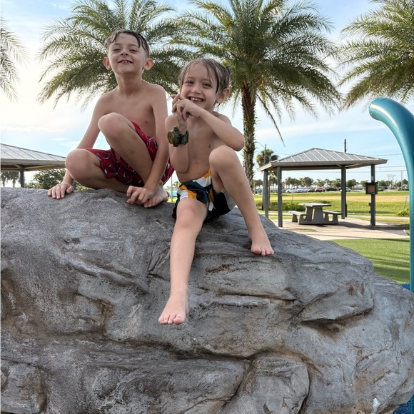 Meet your Posher, Lexi - Picture 5 of 8